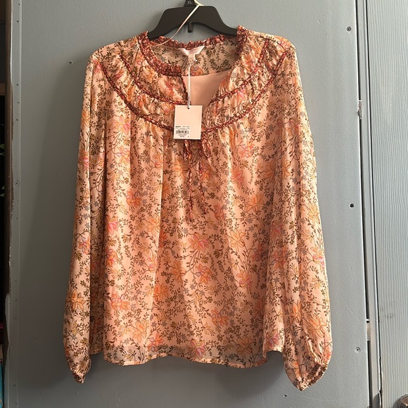 LC Lauren Conrad - Picture 1 of 2